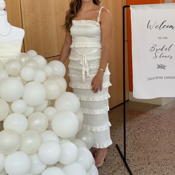 V Chapman Lilly Dress - Picture 5 of 6